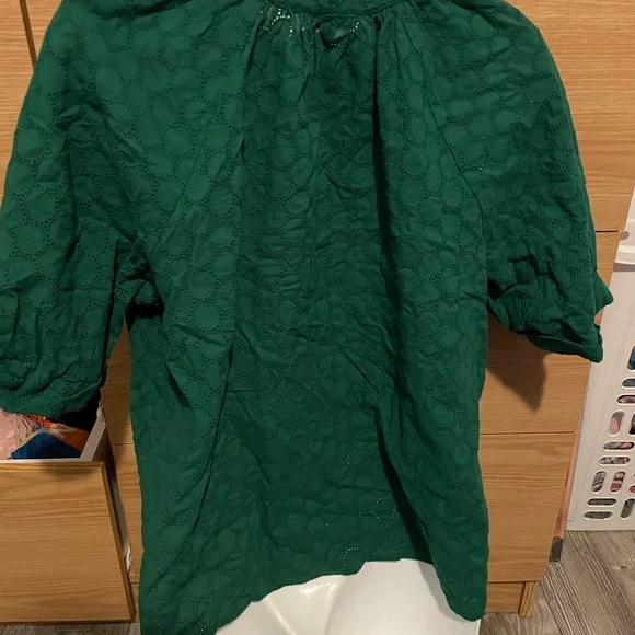 Reitmans Green Textured Blouse - Picture 2 of 3